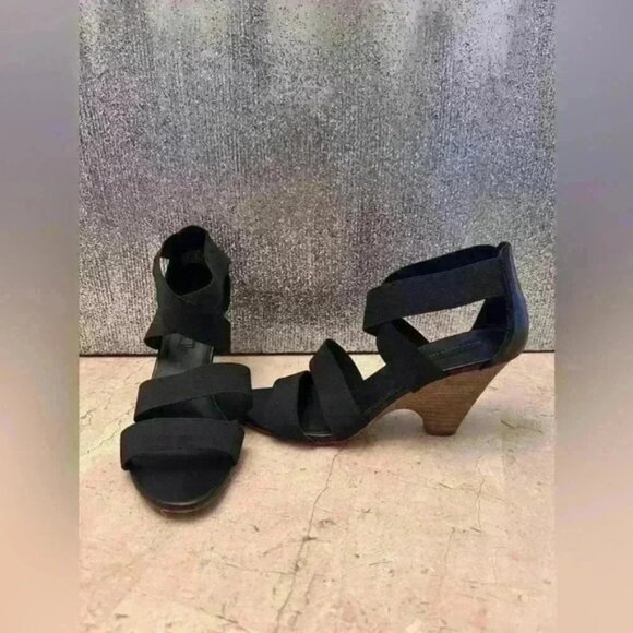 Steve Madden Elastic strap high heels - Picture 2 of 3